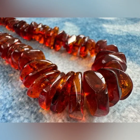 Genuine Vintage Baltic Amber Necklace - Picture 2 of 9